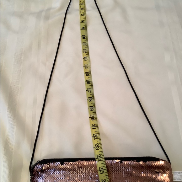 Anchor Sleeve with shoulder strap for IPad. - Picture 6 of 7